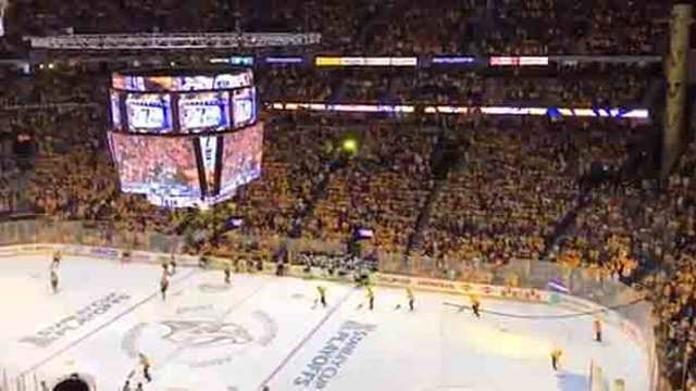 Blues can't stir-up comeback, lack competitiveness in Game 3 Blues can't stir-up comeback, lack competitiveness in Game 3