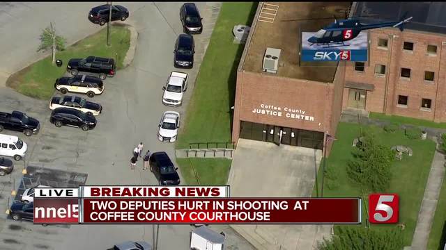 2 deputies injured in courthouse shooting; suspect dies