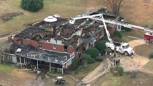 Tennessee Firefighter Killed, Others Injured in House Fire