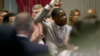 Tenn. Lawmakers Honor Waffle House Shooting Hero